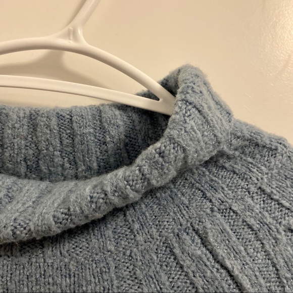 Sky blue long sweater - Picture 2 of 4